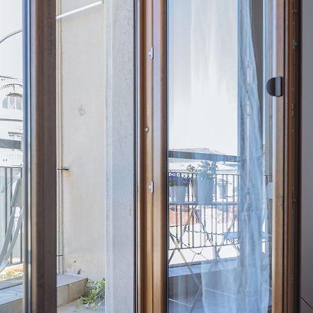 Old Town - City Center Apartment Бухарест Экстерьер фото